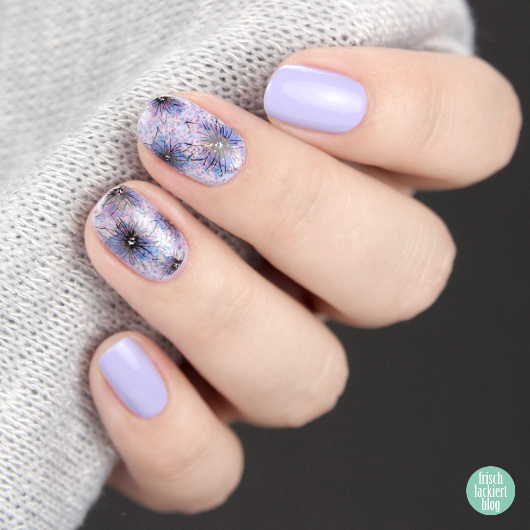 Dreamy Ink Floral Nail Stickers von So Nailicious – Blumen Nailart mit Glitzer Flieder – by frischlackiert