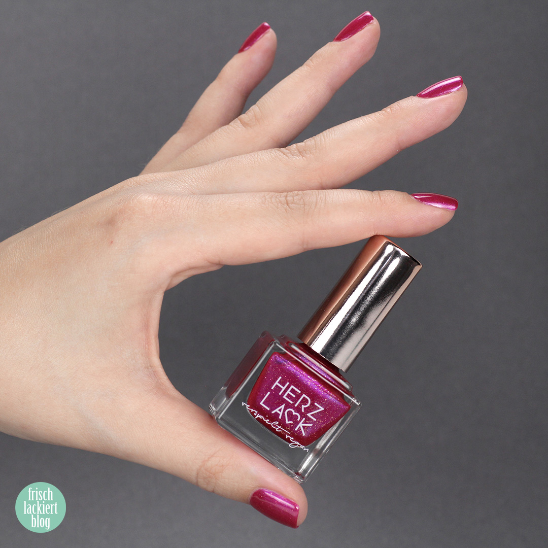 Herzlack – verspielt veganer Nagellack aus Deutschland – Review und Swatches von frischlackiert