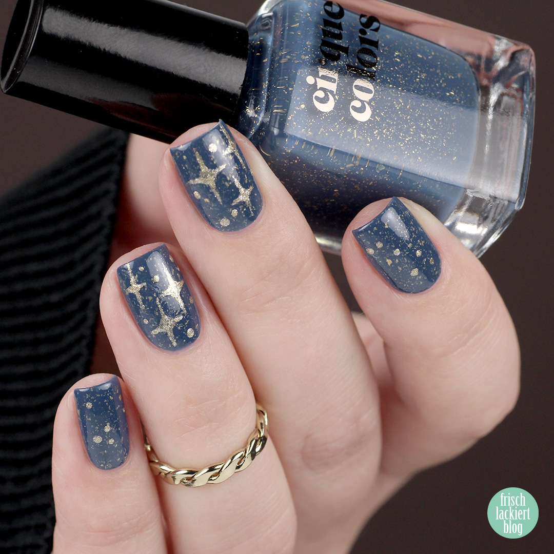 YpslackiertChallenge _ Sternenglanz Nailart – golden stars – by frischlackiert