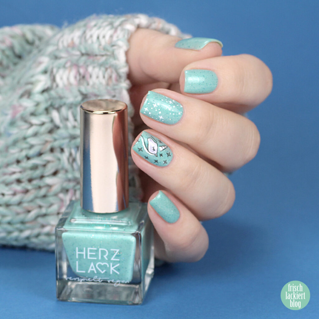 Einhorn Nailart mit Minicorn von Herzlack – by frischlackiert