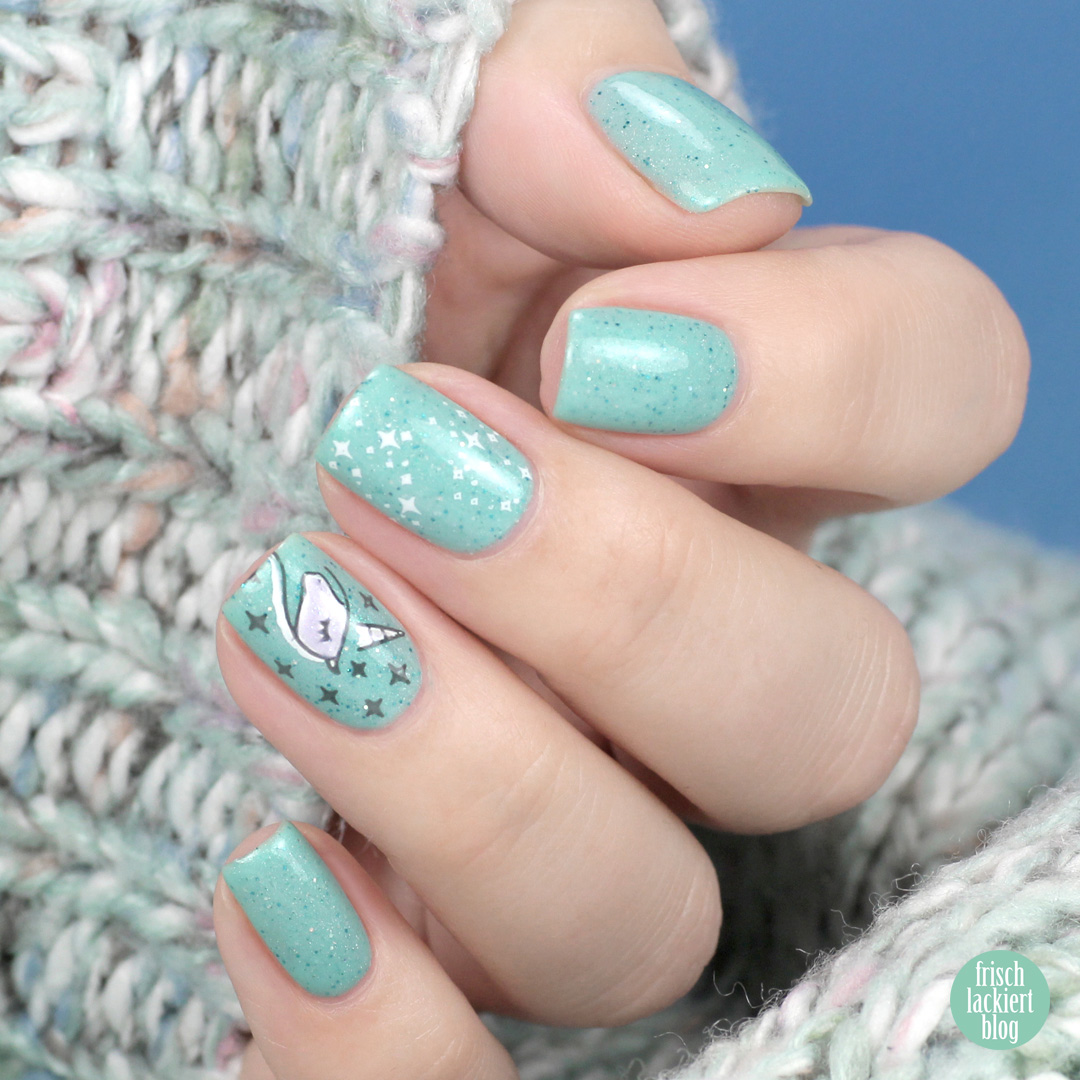 Einhorn Nailart mit Minicorn von Herzlack – by frischlackiert