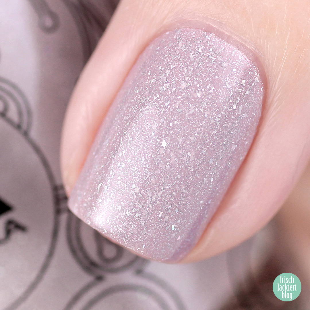 Masura lavender wedding – winter nailpolish – swatch by frischlackiert