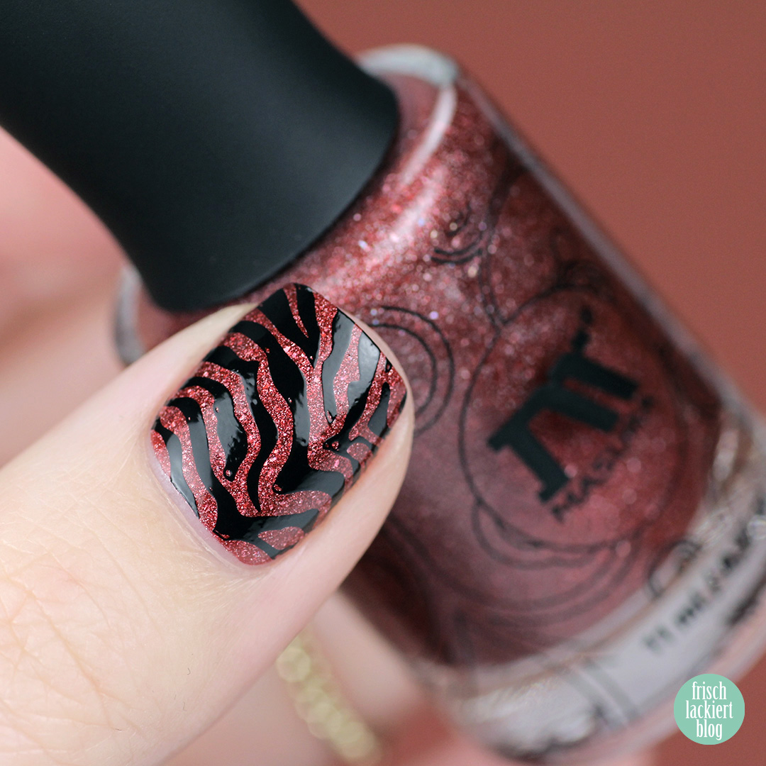 masura bewitched by her spell - zebra nailart – swatch by frischlackiert