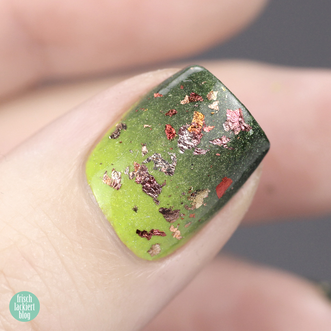 Masura golden evergreen Winter Nailart – by frischlackiert