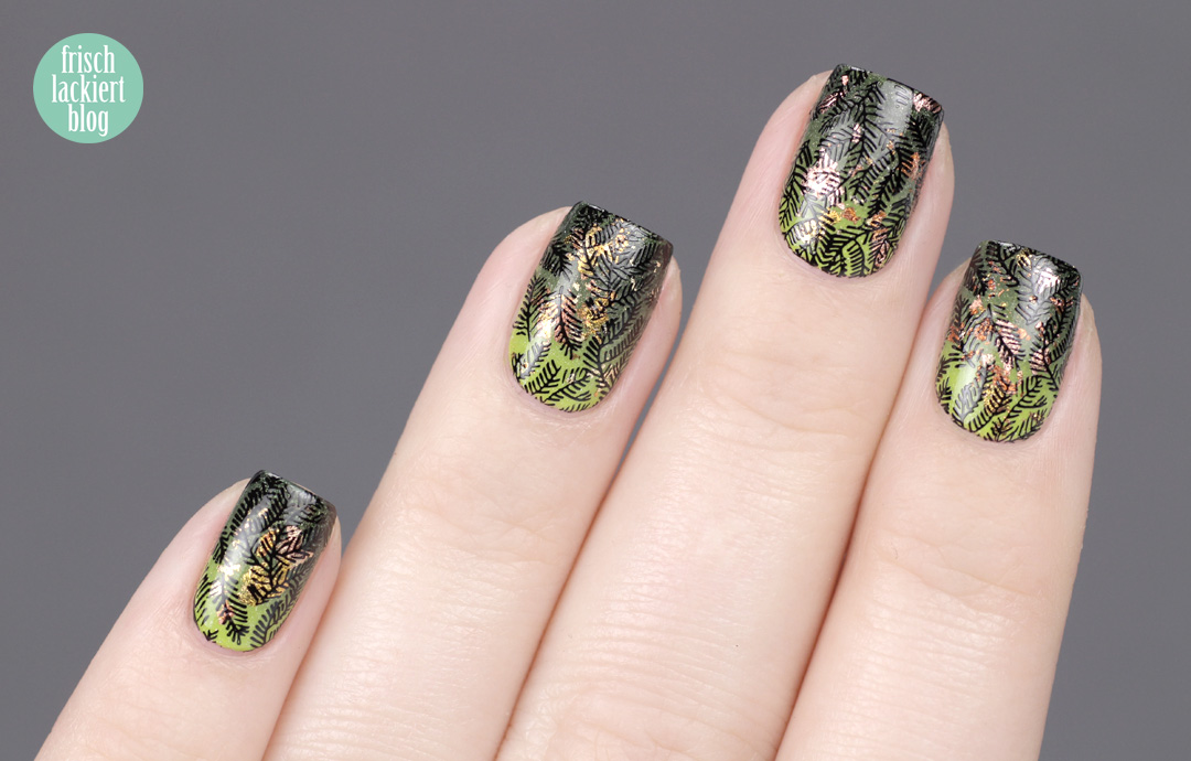 Masura golden evergreen gradient Winter Nailart – by frischlackiert