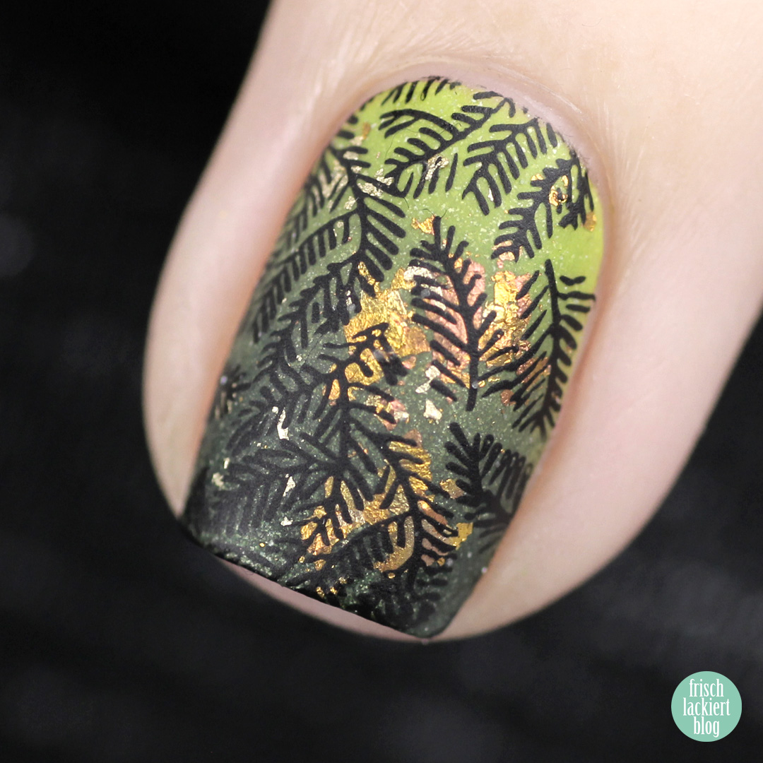 Masura golden evergreen gradient Winter Nailart – by frischlackiert