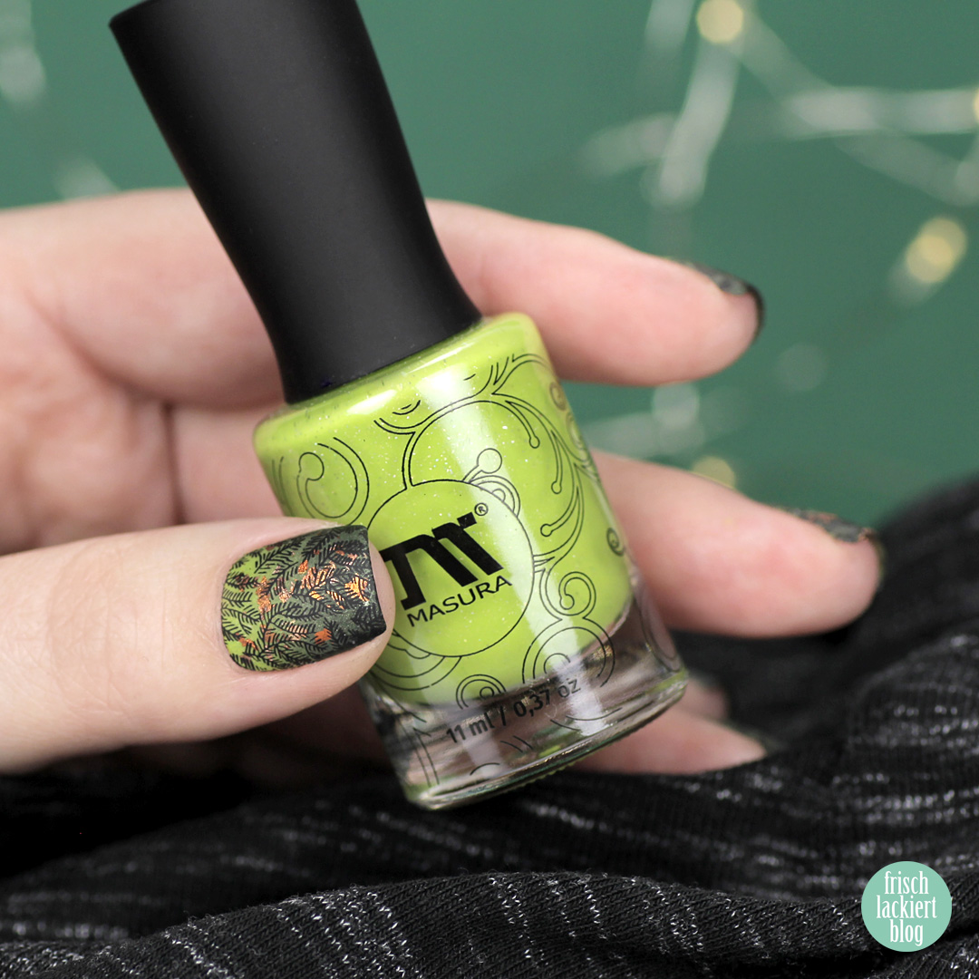 Masura golden evergreen gradient Winter Nailart – by frischlackiert