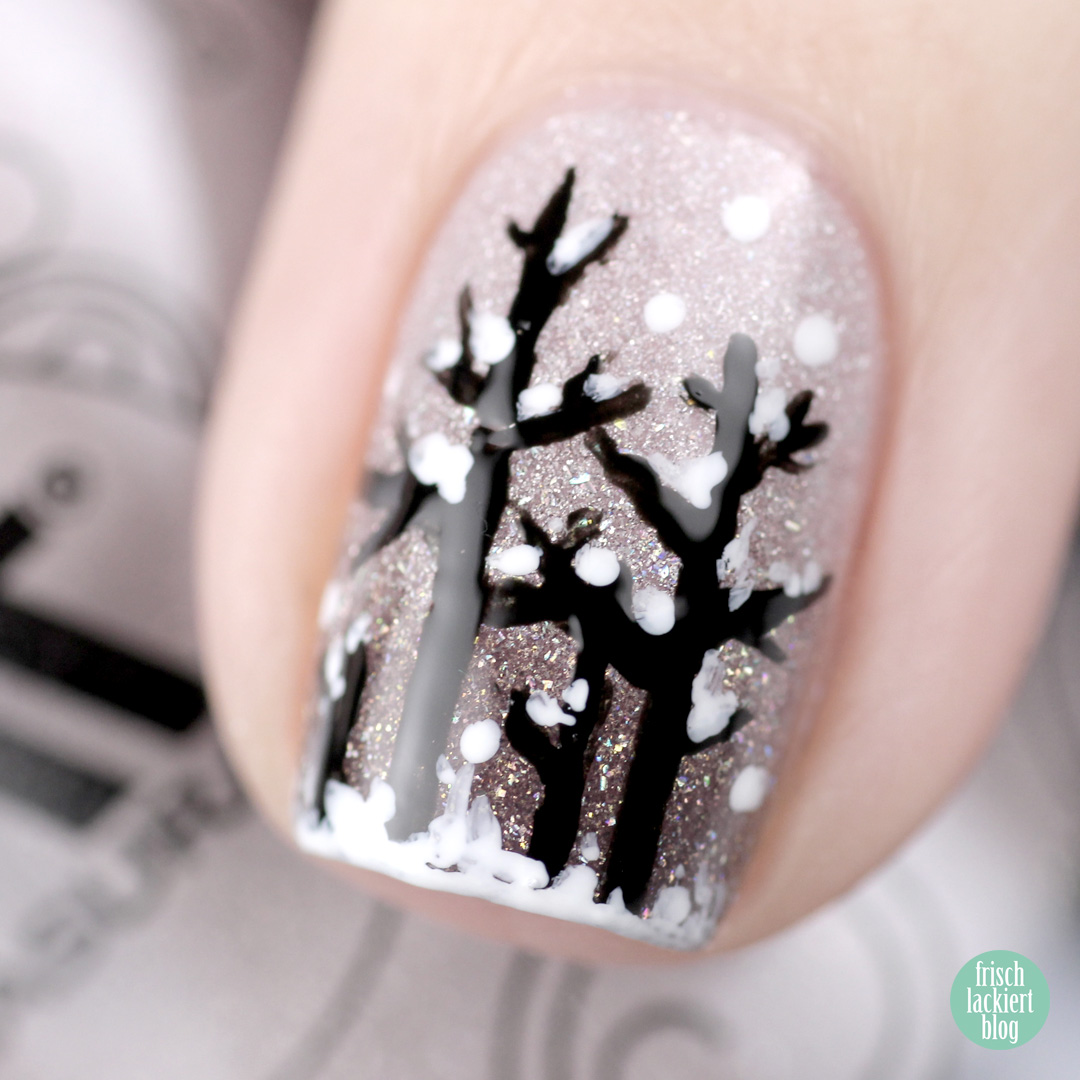 Masura Winter Tree Nailart – Winterwald Design by frischlackiert