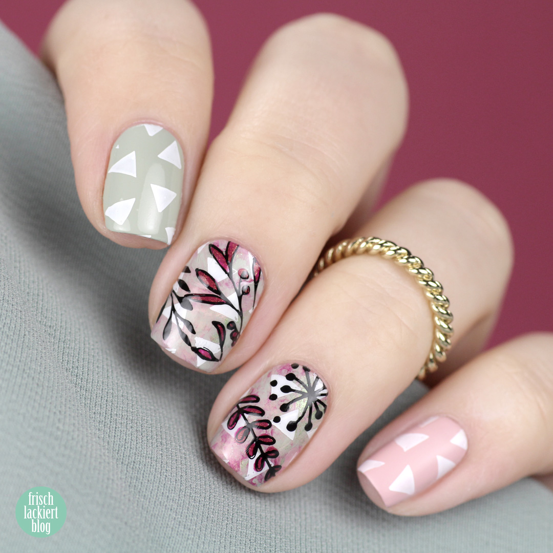 Nailart Challenge – Spring Nailart Flower Stamper Marble Nails - by frischlackiert