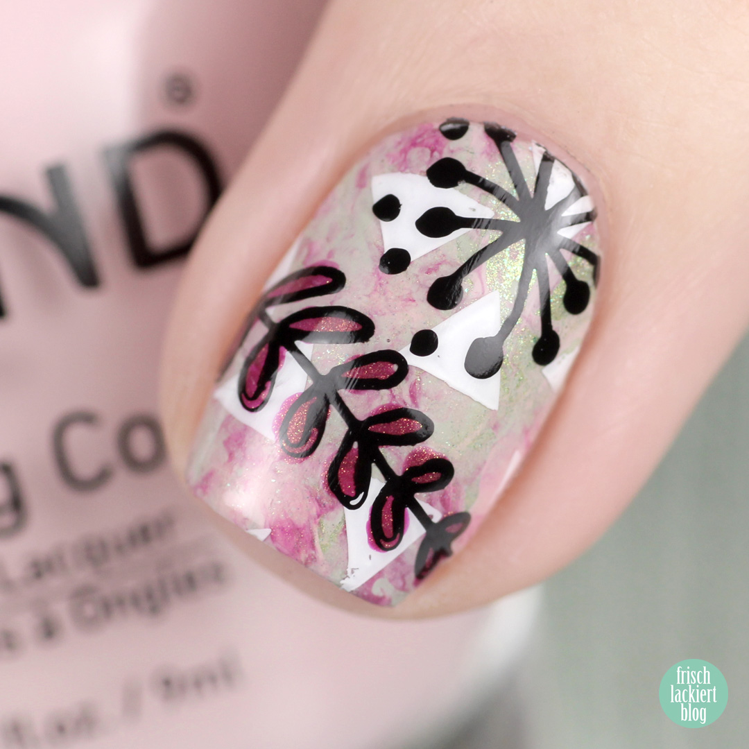 Nailart Challenge – Spring Nailart Flower Stamper Marble Nails - by frischlackiert