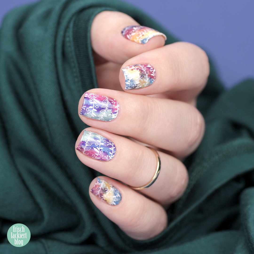 Schnelles Nailart mit h2oh Waterdecals – Schnelles Nailart in zehn Minuten – by frischlackiert