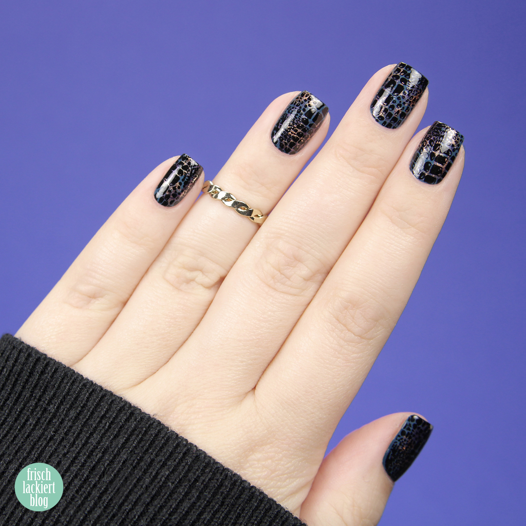Animal Print Nailart Blue Snake Design – MoYou Pro XL 05 – by frischlackiert