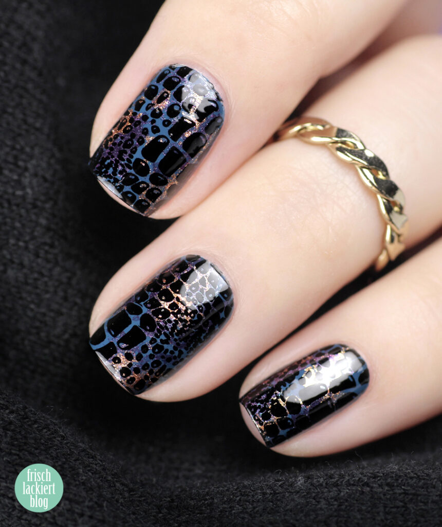 Animal Print Nailart Blue Snake Design – MoYou Pro XL 05 – by frischlackiert