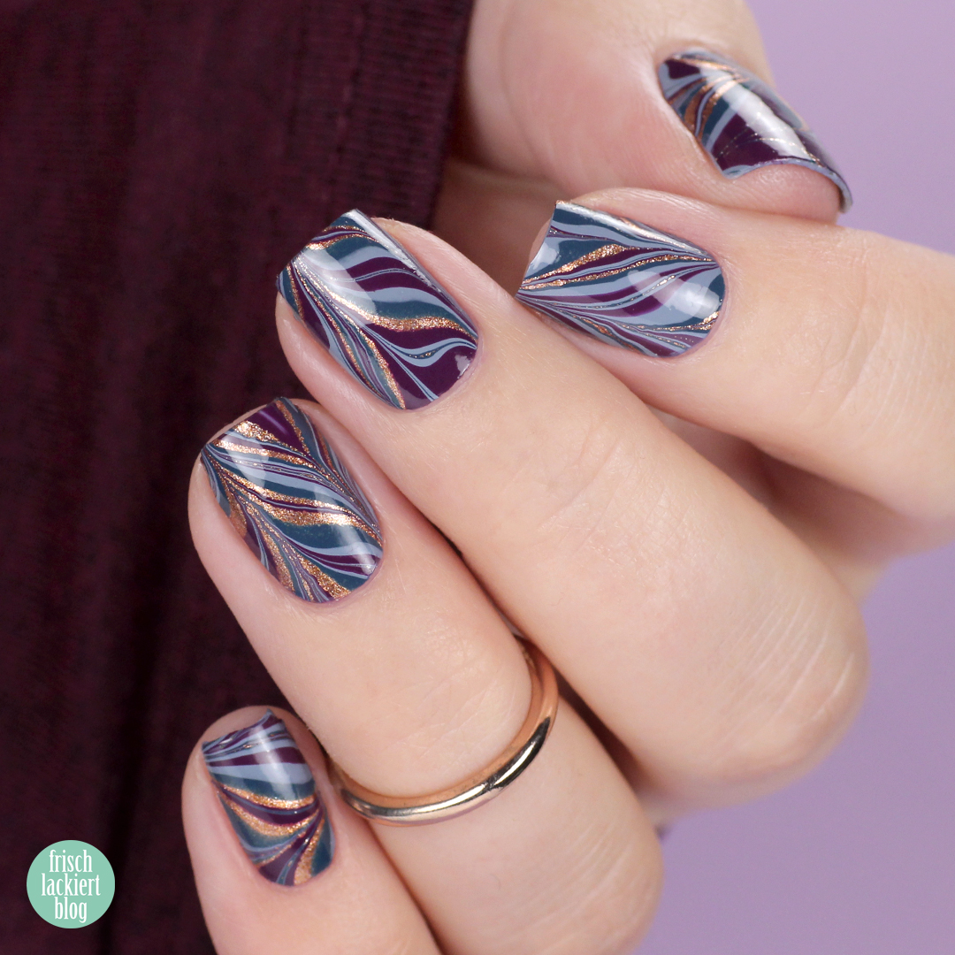 Zoya Luscious Collection – Watermarble Nailart – by frischlackiert