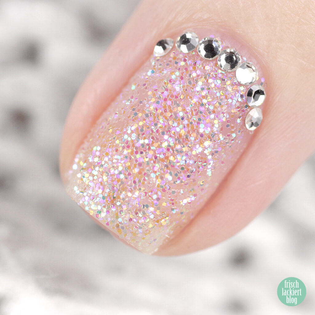 YpsLackiertChallenge Glitz & Glam – glitter nails by frischlackiert