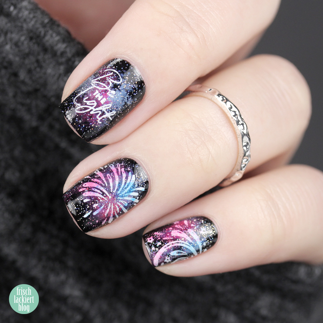 Silvester Feuerwerk Nailart mit Stamping – by frischlackiert